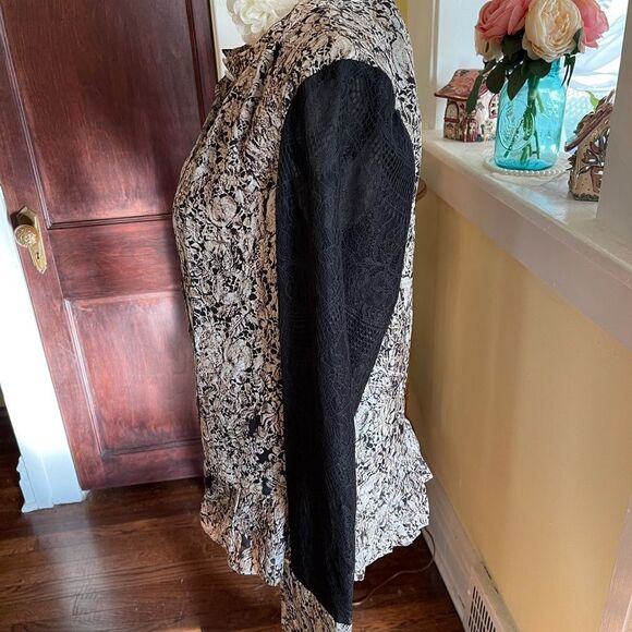 *SILK* Sz 10 Magaschoni Tapestry Lace Print Top EUC - Picture 4 of 14